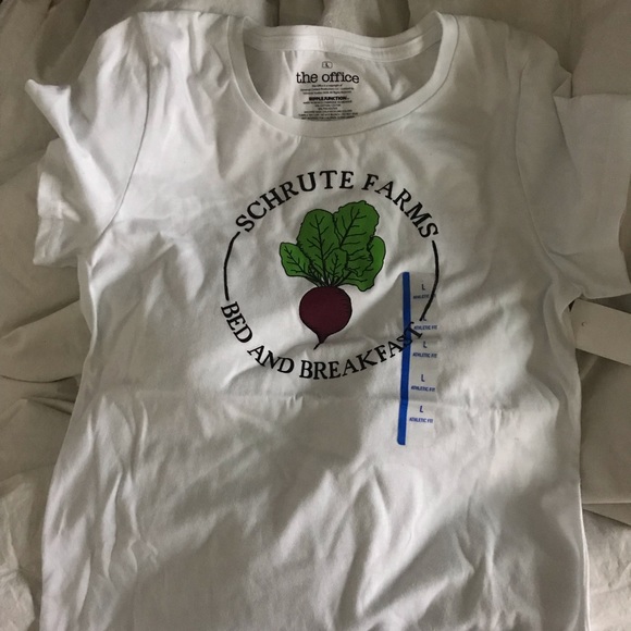 Women's Juniors The Office Schrute Farms Bed And Breakfast T-Shirt Sz Large NWT - Picture 1 of 7